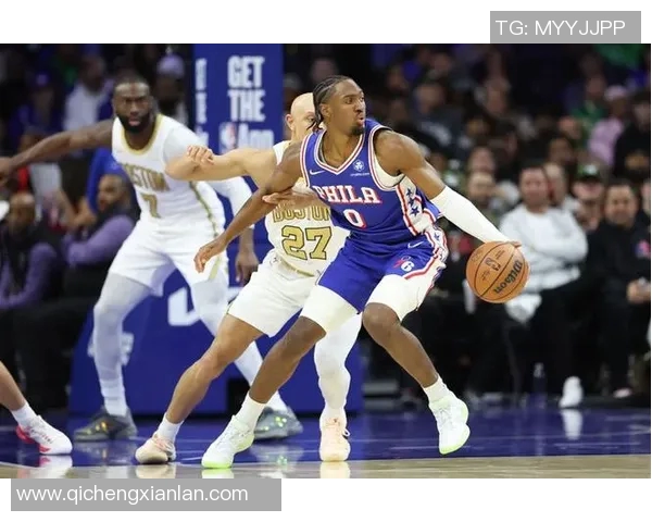 顶级3D雏形?面对沃尔什的防守 CC+小里+马克西+唐斯合计22中2 顶级3D雏形?面对沃尔什的防守 CC+小里+马克西+唐斯合计22中2