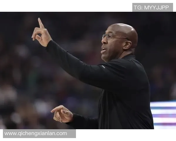 阿德尔曼:琼斯防守重任,双向合同球员的挑战 阿德尔曼:琼斯防守重任,双向合同球员的挑战